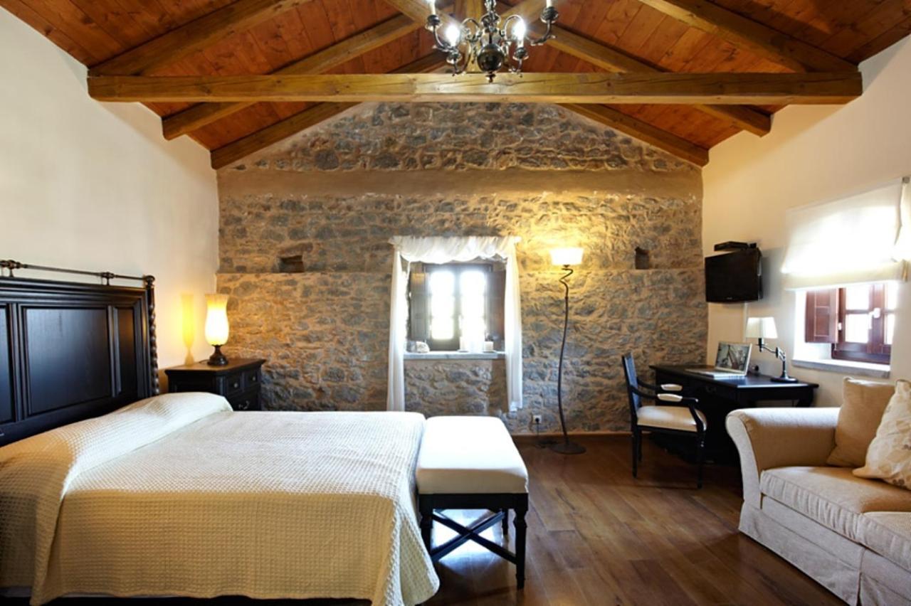 Petritis Guesthouse Oítilon Eksteriør bilde