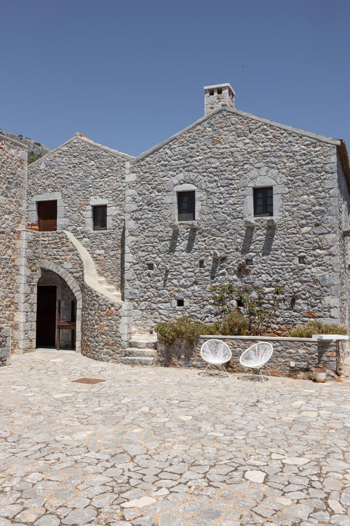 Petritis Guesthouse Oítilon Eksteriør bilde