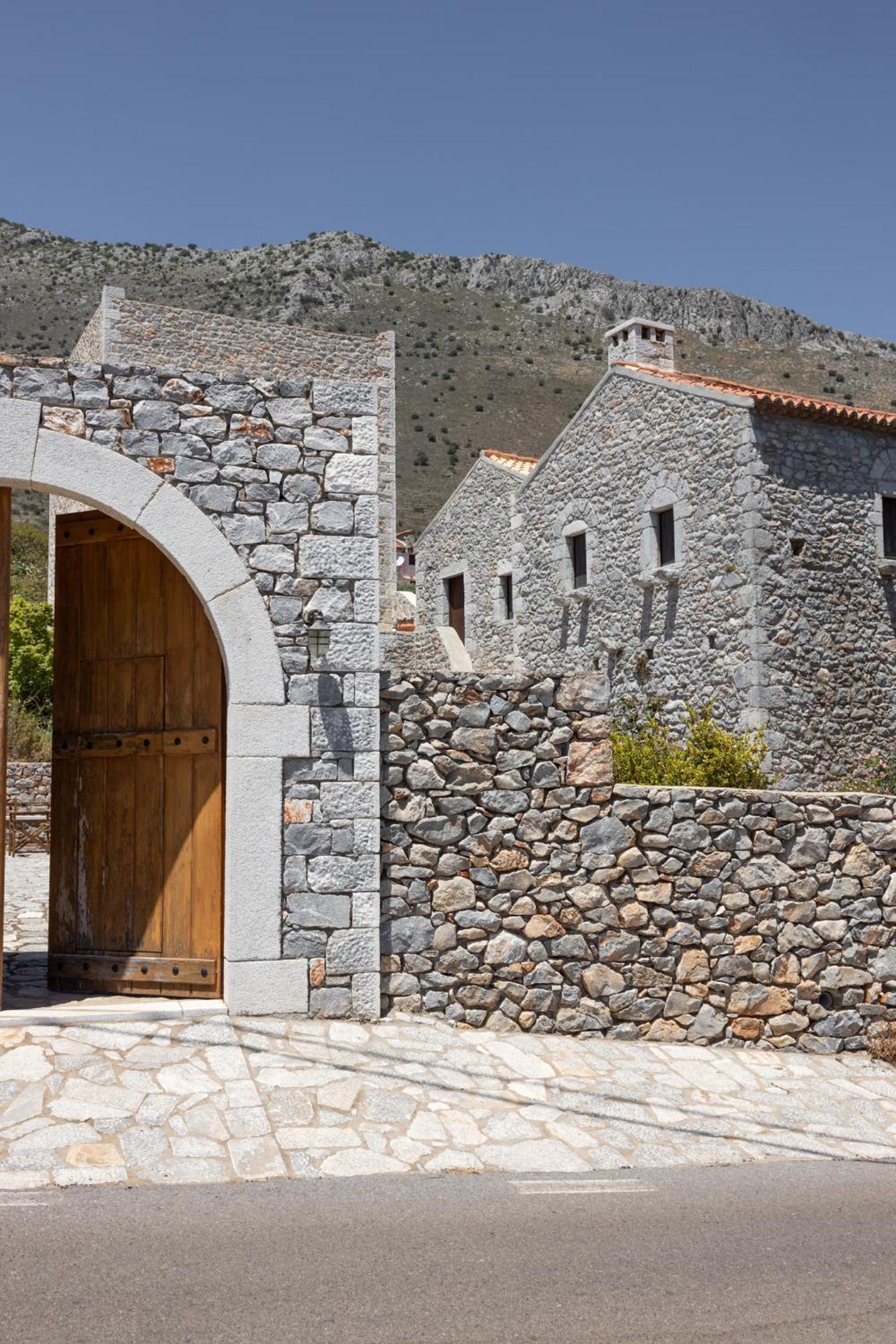 Petritis Guesthouse Oítilon Eksteriør bilde